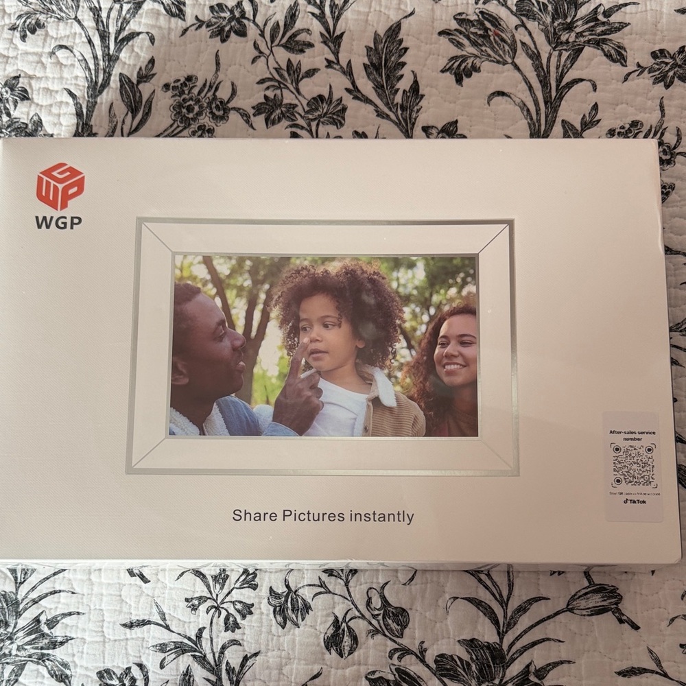 Digital Photo Frame - White
